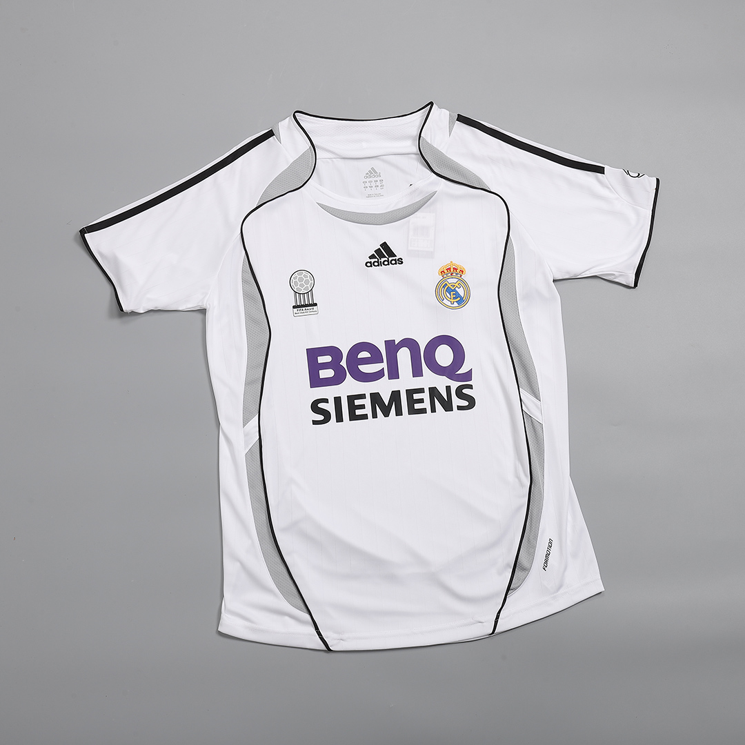 Real Madrid SERGIO RAMOS #4 Home Soccer Jersey Retro 2006/07 - gojersey