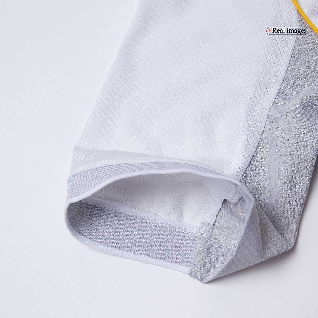 Real Madrid MODRIĆ Special #10 Home Soccer Jersey Authentic 2025/26 - Special - gojersey