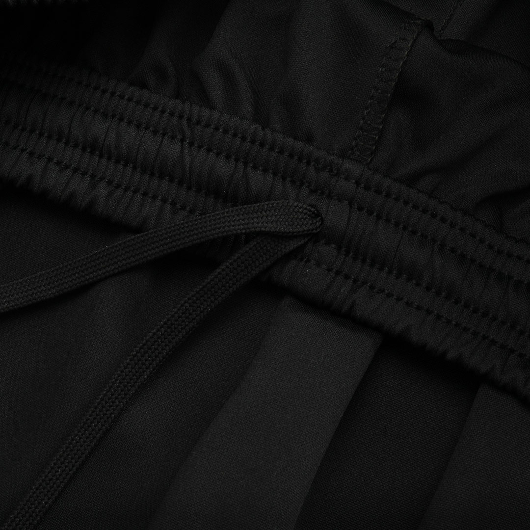 2025/26 Liverpool Sweatshirt Kit  - Green (Top+Pants) - gojersey