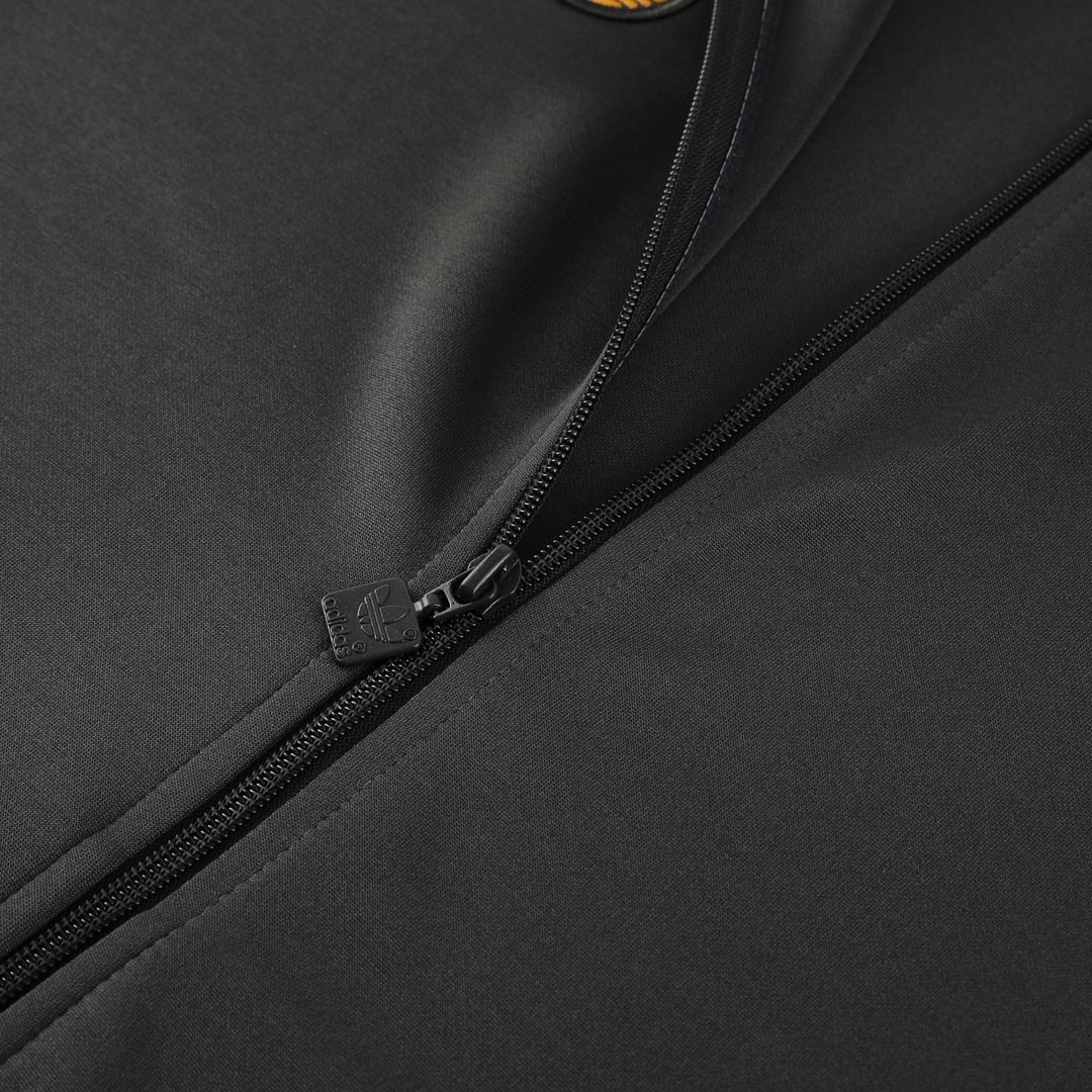 Manchester United Training Kit 2025/26 - Black (Jacket+Pants) - gojersey