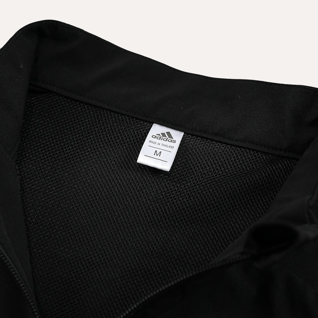 25/26 Liverpool Windbreaker Jacket Black - gojersey