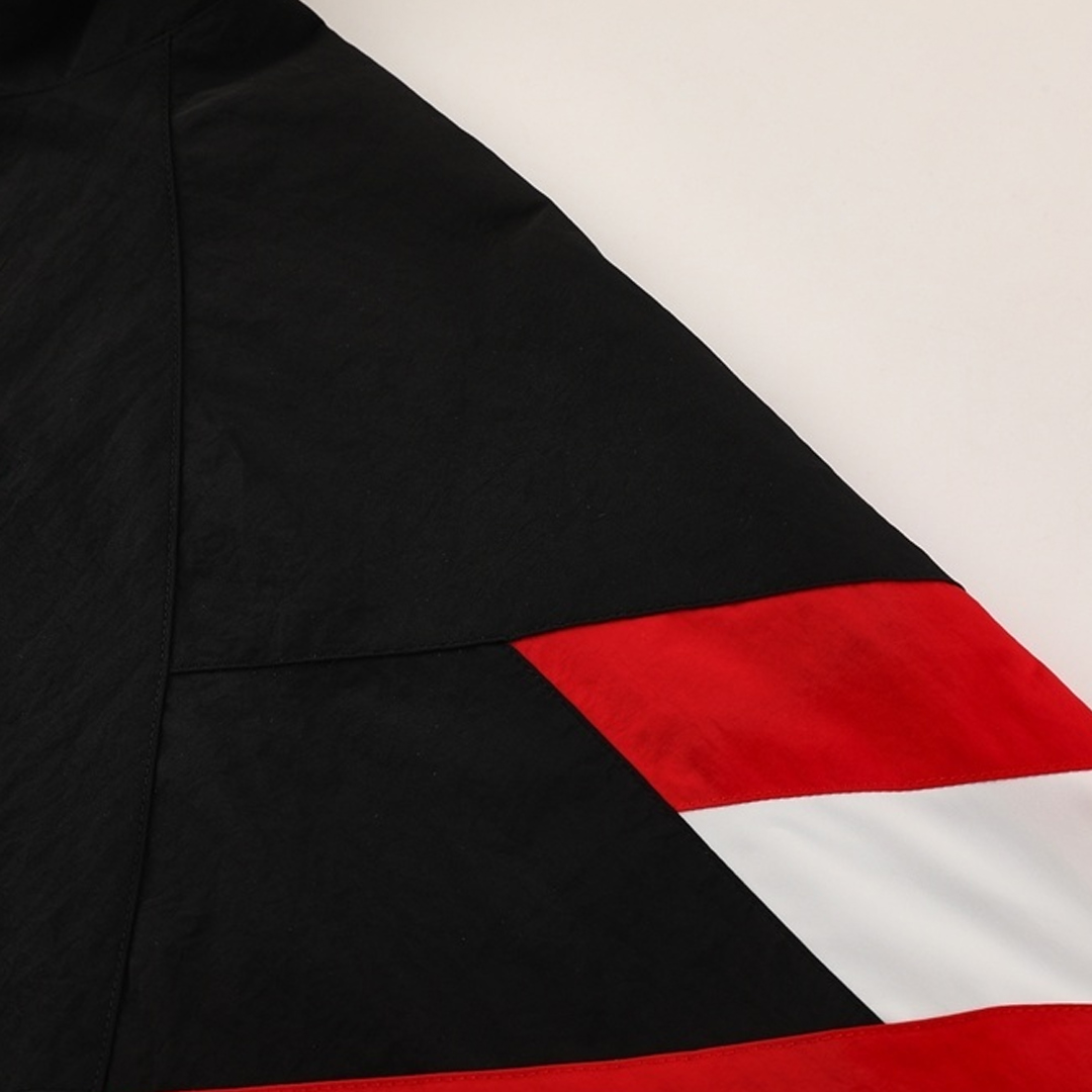 25/26 Manchester United Windbreaker Jacket Black - gojersey