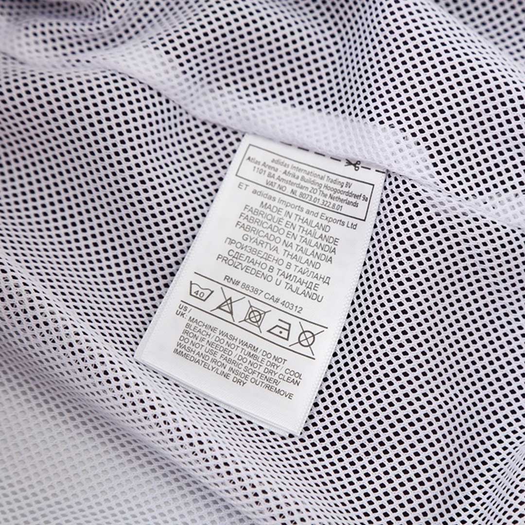 25/26 Liverpool Windbreaker Jacket White - gojersey